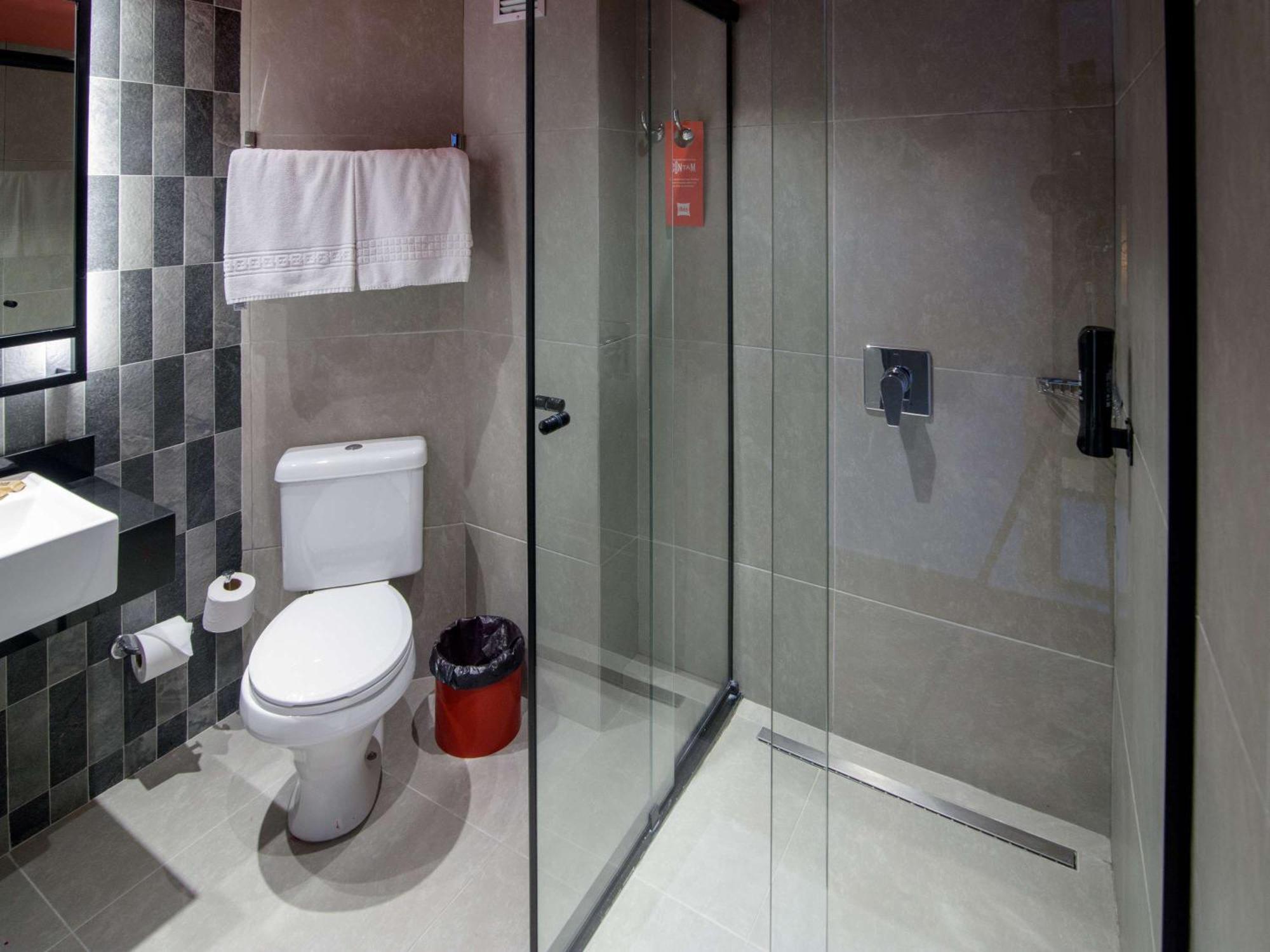 Ibis Curitiba Batel Hotel ภายนอก รูปภาพ